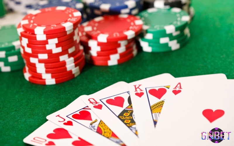 Khi nào mới dùng cách Triple Barrel trong game Poker?