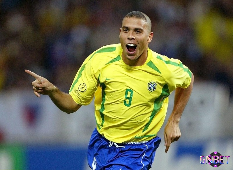 xếp thứ 2 trong số cầu thủ ghi bàn nhiều nhất World Cup: Ronaldo De Lima
