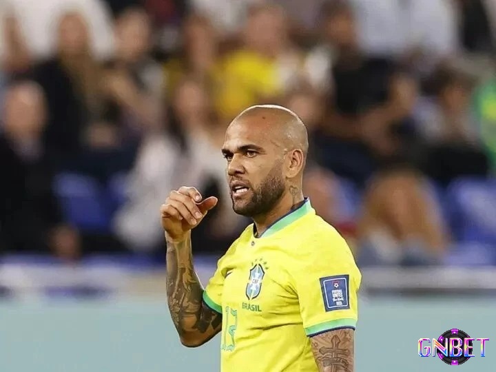 Hậu vệ hay nhất cúp C1: Cầu thủ Daniel Alves da Silva