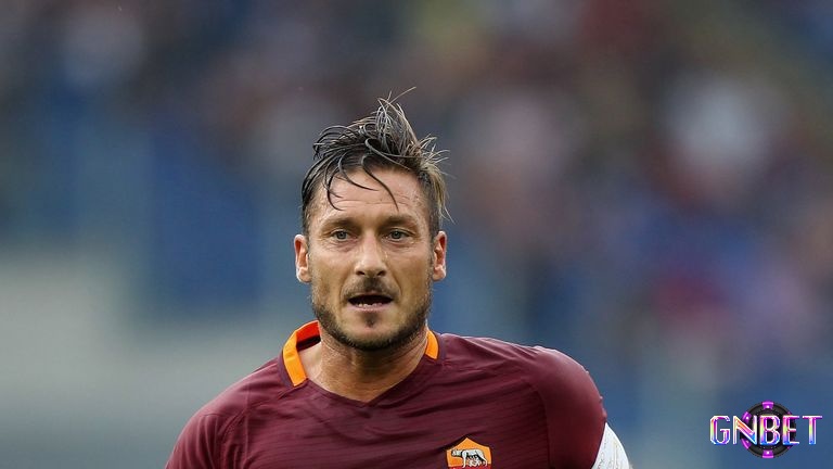 Francesco Totti người thủ lĩnh tuyệt vời của CLB AS Roma