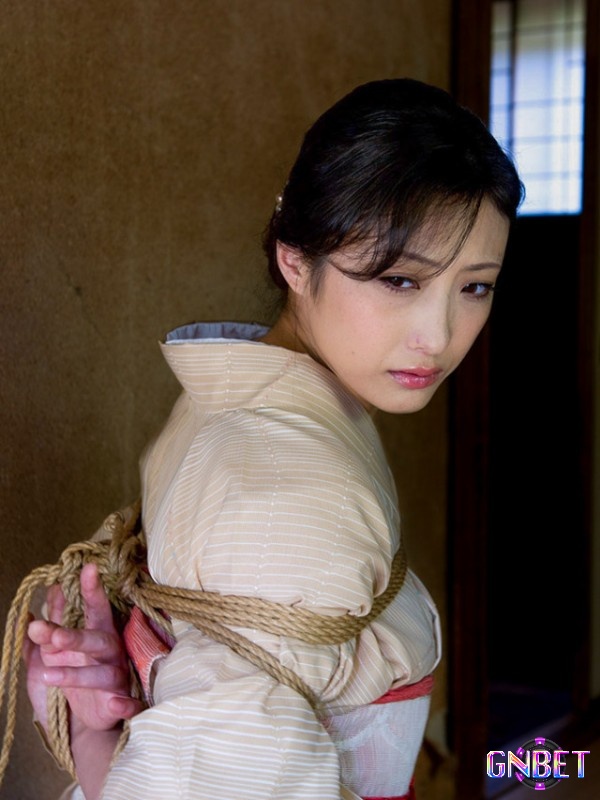 Tìm hiểu chi tiết về nữ diễn viên Hana Kano